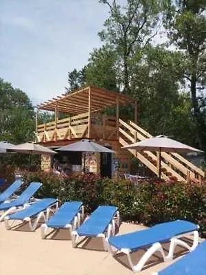 Camping 3 Etoiles - Piscine - Eeee0a Campsite *