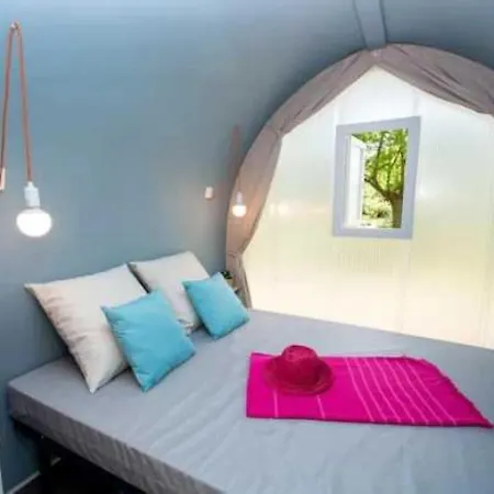 Camping 3 Etoiles - Piscine - Eeee0a
