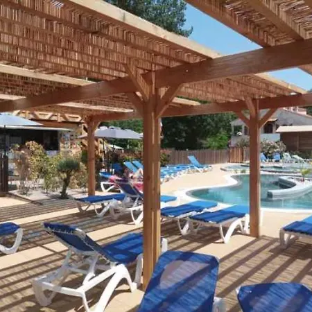 Camping 3 Etoiles - Piscine - Eeee0a Campsite *
